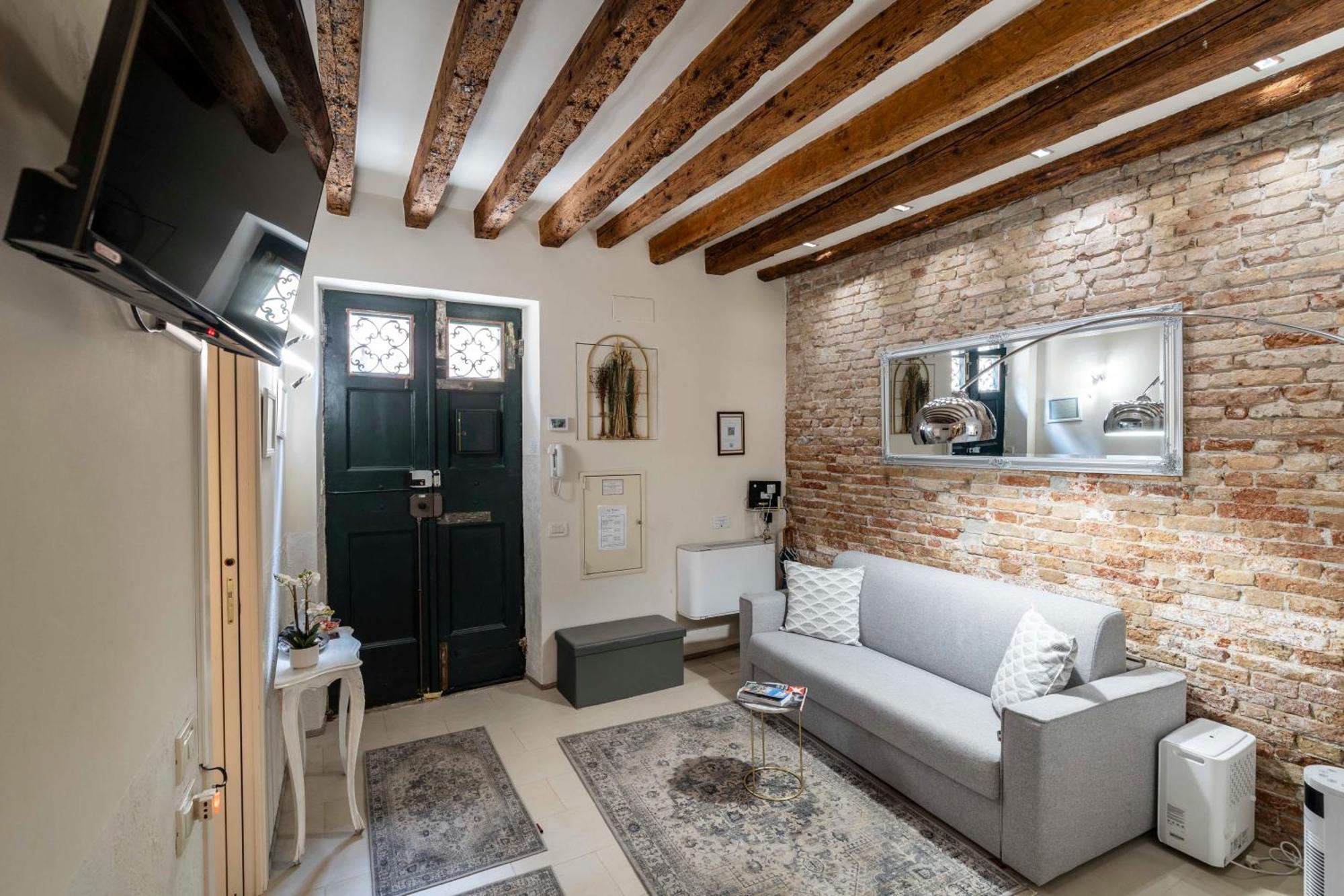 Ca' Pestrin Suite House - San Marco Square Venice Exterior photo